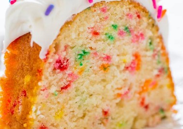 Naked Cakes - Funfetti Cake 8" Round