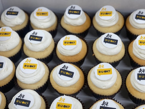 Frosted Cupcakes Large 750's