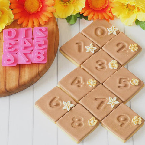 Sweet Themes - Number 0-9 Large Emboss Set Stamp